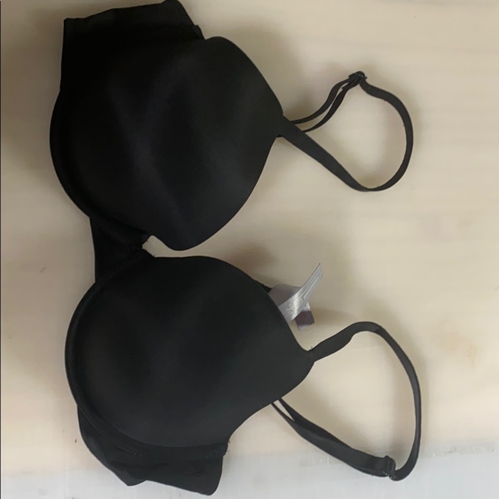 Black pink bra